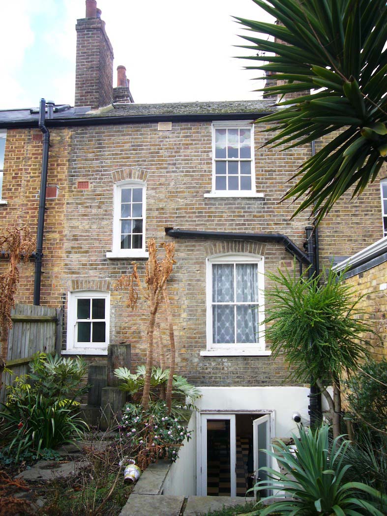 19C Listed House Extension Image